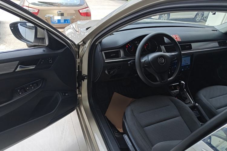 Used Volkswagen Bora 2018 1.5L Automatic Fashion Model Driver Seat
