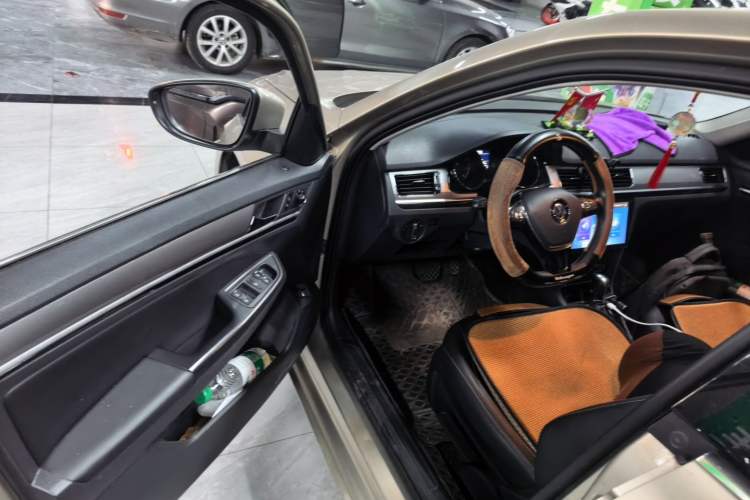 Used Volkswagen Bora 2018 1.5L Automatic Comfort Model Driver Seat