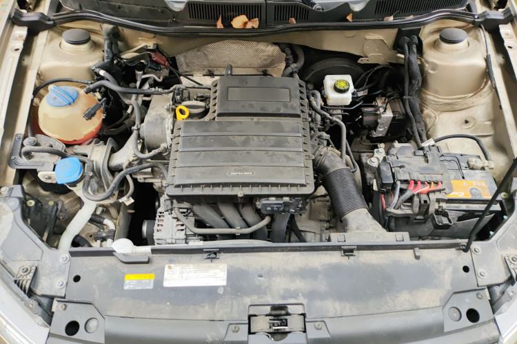 Used Volkswagen Bora 2018 1.5L Manual Fashion Model Engine Bay