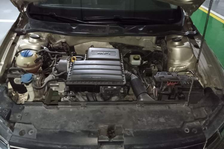 Used Volkswagen Bora 2018 1.5L Automatic Fashion Model Engine Bay