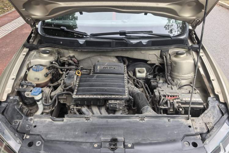 Used Volkswagen Bora 2018 1.5L Automatic Fashion Model Engine Bay