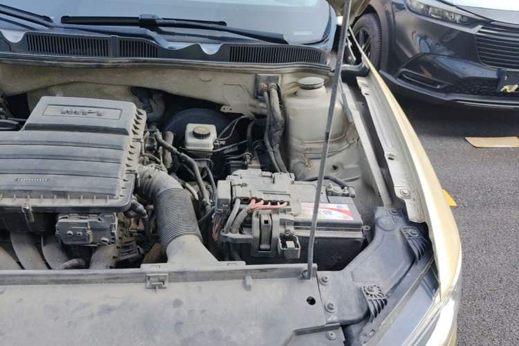 Used Volkswagen Bora 2018 1.5L Automatic Fashion Model Engine Bay Left
