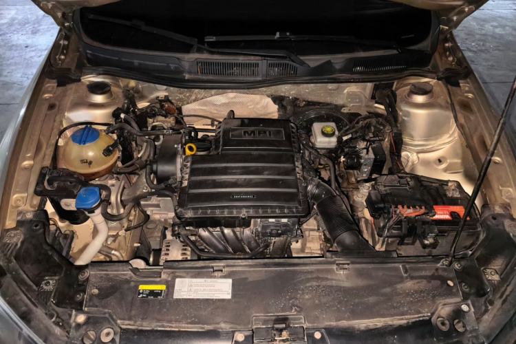 Used Volkswagen Bora 2018 1.5L Manual Fashion Model Engine Bay