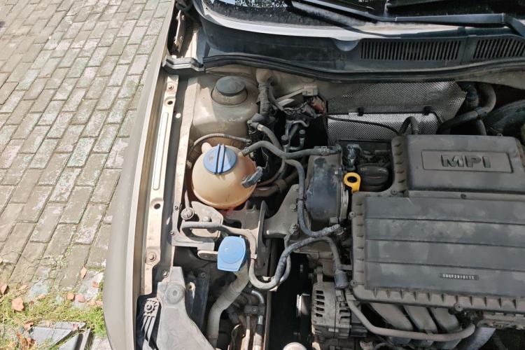 Used Volkswagen Bora 2018 1.5L Automatic Fashion Model Engine Bay Right