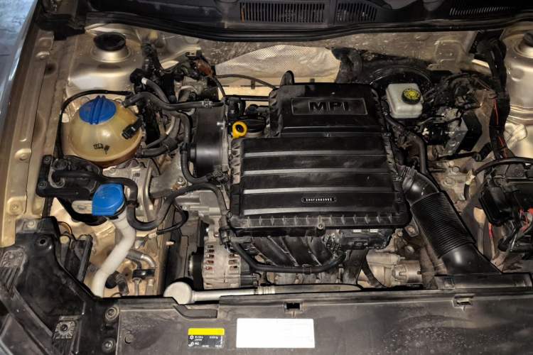 Used Volkswagen Bora 2018 1.5L Manual Fashion Model Engine Bay Right