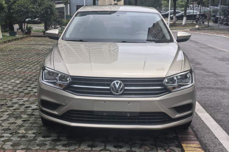 Used Volkswagen Bora 2018 1.5L Automatic Fashion Model Exterior 2