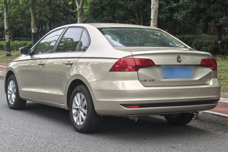 Used Volkswagen Bora 2018 1.5L Automatic Fashion Model Exterior 5