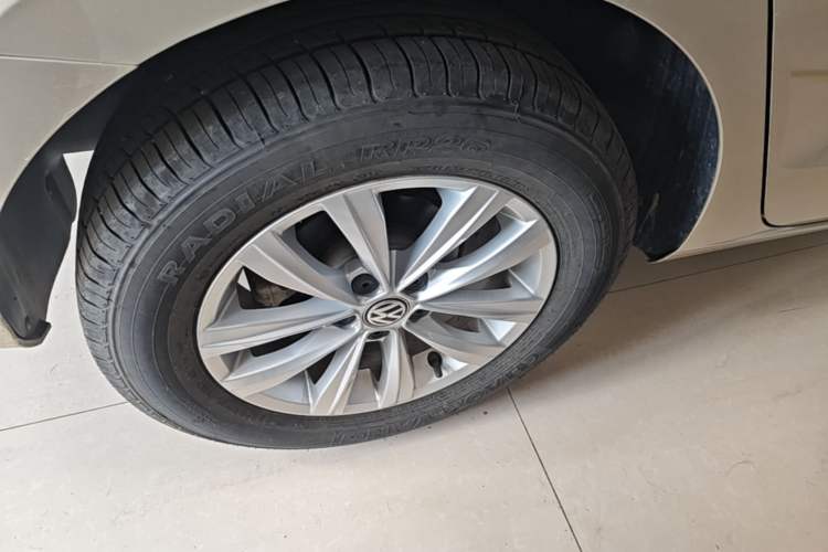 Used Volkswagen Bora 2018 1.5L Automatic Fashion Model Exterior 5