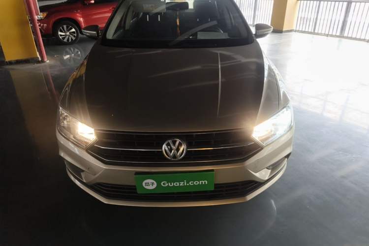 Used Volkswagen Bora 2018 1.5L Automatic Fashion Model Front