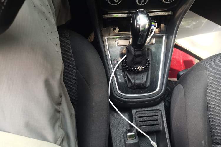 Used Volkswagen Bora 2018 1.5L Automatic Fashion Model Gear Lever