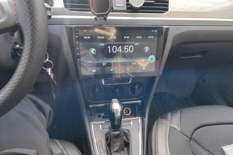 Used Volkswagen Bora 2018 1.5L Automatic Fashion Model Gear Lever