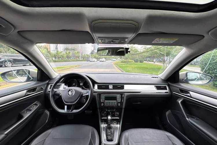 Used Volkswagen Bora 2018 1.5L Automatic Comfort Model Interior 2