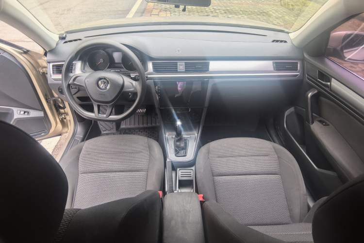Used Volkswagen Bora 2018 1.5L Automatic Fashion Model Interior 3