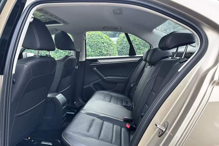 Used Volkswagen Bora 2018 1.5L Automatic Comfort Model Interior 3