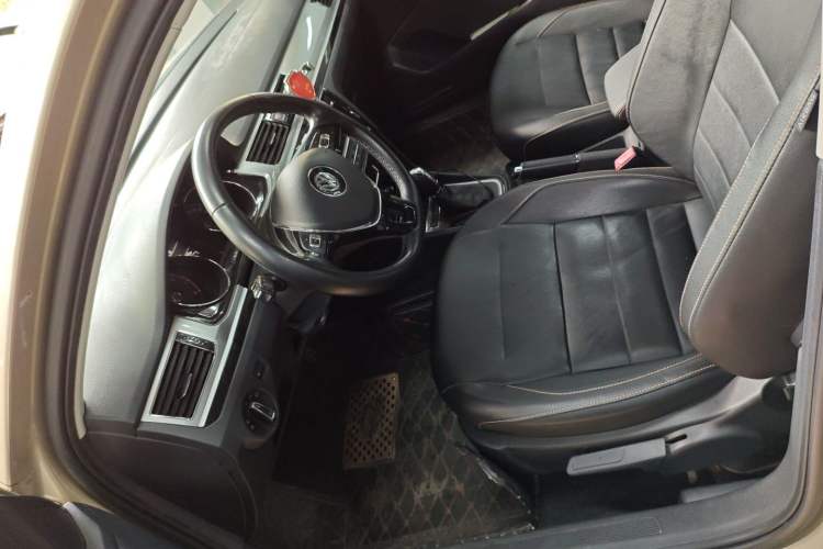 Used Volkswagen Bora 2018 1.5L Automatic Comfort Model Left Front Seat