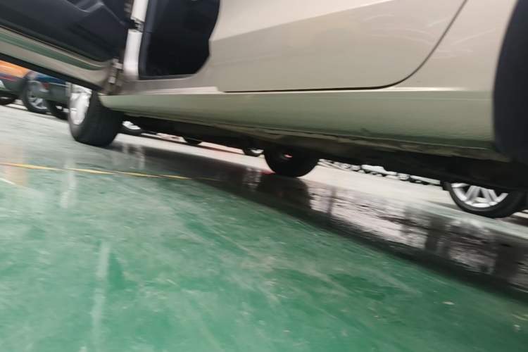 Used Volkswagen Bora 2018 1.5L Automatic Fashion Model Left Side Sill