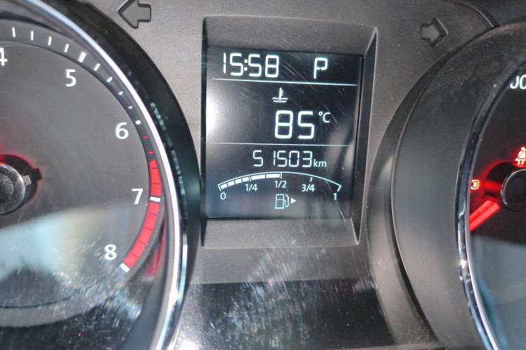 Used Volkswagen Bora 2018 1.5L Automatic Comfort Model Odometer Close Up