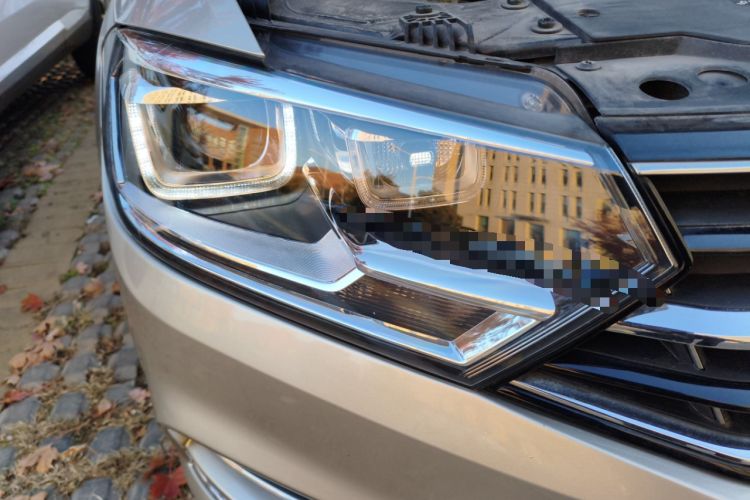 Used Volkswagen Bora 2018 1.5L Automatic Comfort Model Right Front Headlight