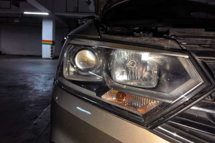Used Volkswagen Bora 2018 1.5L Manual Fashion Model Right Front Headlight
