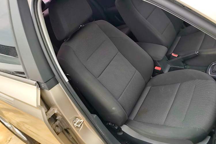 Used Volkswagen Bora 2018 1.5L Automatic Fashion Model Right Front Seat