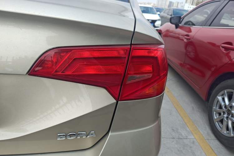 Used Volkswagen Bora 2018 1.5L Automatic Fashion Model Right Rear Taillight