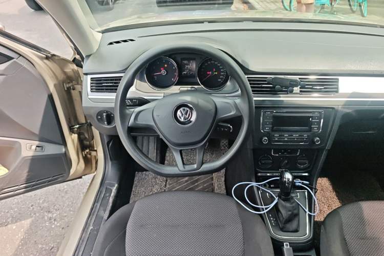 Used Volkswagen Bora 2018 1.5L Automatic Fashion Model Steering Wheel