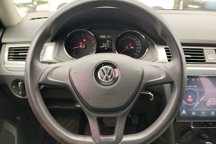 Used Volkswagen Bora 2018 1.5L Automatic Fashion Model Steering Wheel