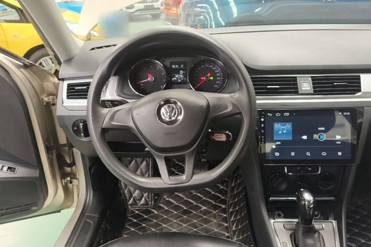 Used Volkswagen Bora 2018 1.5L Automatic Fashion Model Steering Wheel