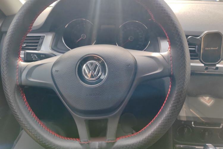 Used Volkswagen Bora 2018 1.5L Automatic Fashion Model Steering Wheel