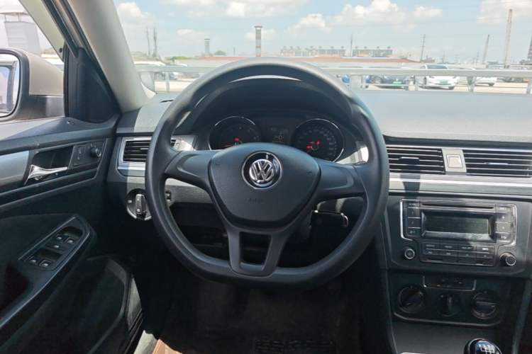 Used Volkswagen Bora 2018 1.5L Manual Fashion Model Steering Wheel