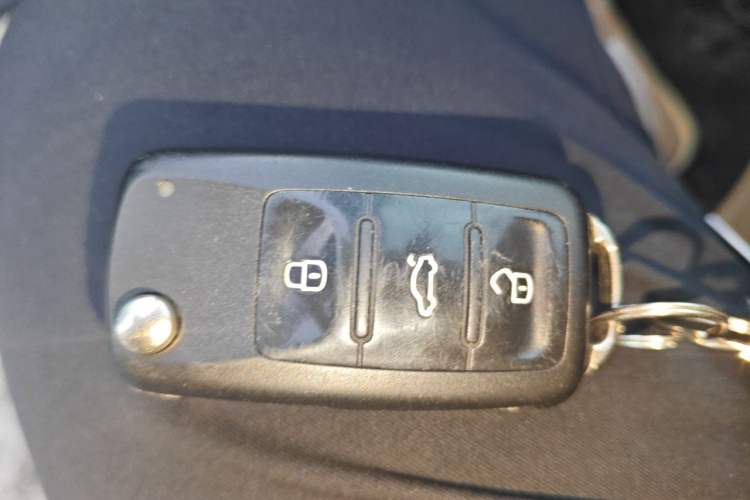 Used Volkswagen Bora 2018 1.5L Automatic Fashion Model Vehicle Key