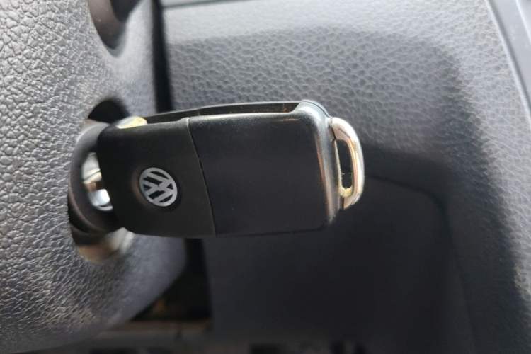 Used Volkswagen Bora 2018 1.5L Automatic Fashion Model Vehicle Key