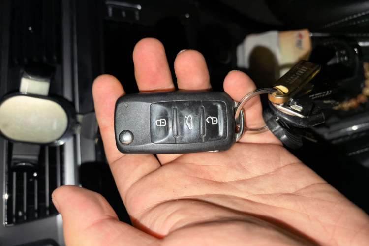 Used Volkswagen Bora 2018 1.5L Manual Fashion Model Vehicle Key