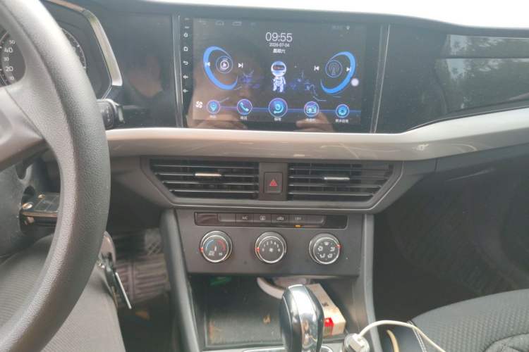 Used Volkswagen Bora 2019 Revised Version 1.5L Automatic Fashionable Style China VI Audio And AC Panel