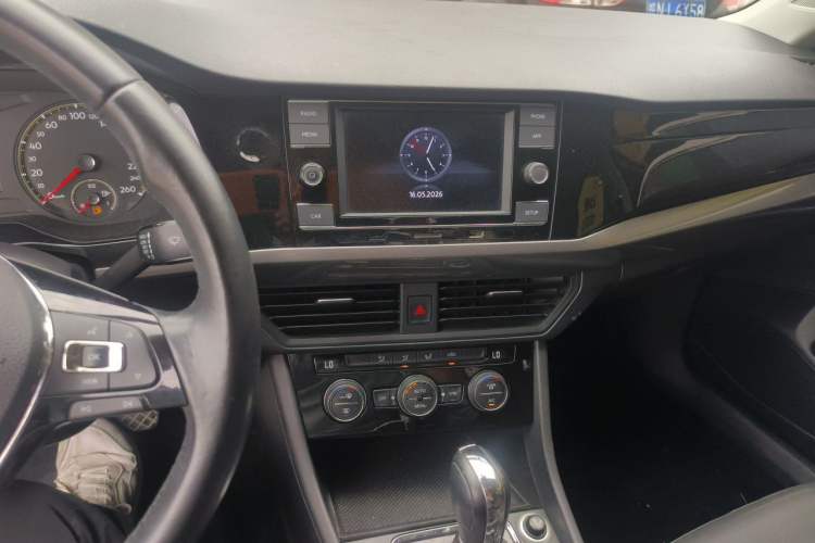 Used Volkswagen Bora 2019 Revised Version 1.5L Automatic Elite Edition China VI Standard Audio And AC Panel