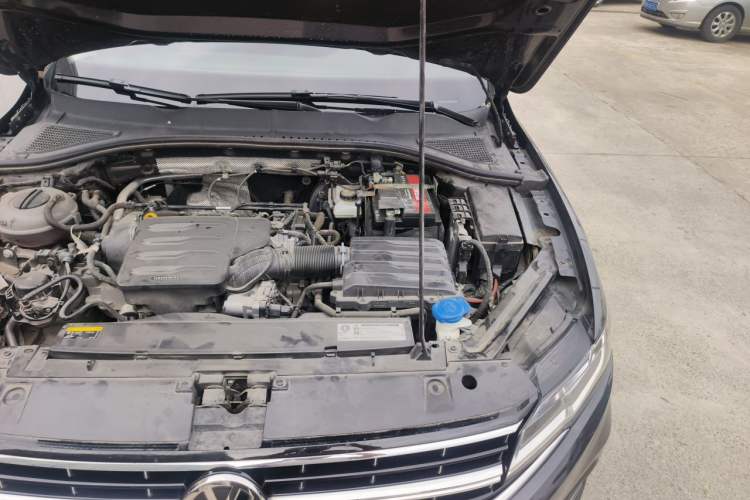 Used Volkswagen Bora 2019 Revised Version 1.5L Automatic Elite Edition China VI Standard Engine Bay Left