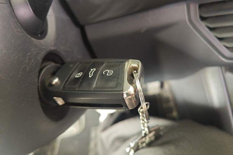 Used Volkswagen Bora 2019 1.5L Automatic Comfort Model Interior 1