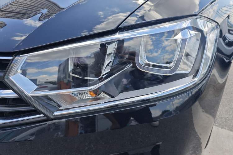 Used Volkswagen Bora 2019 Facelift Bora·Legend 1.5L Automatic Fashion Edition China VI Standard Left Front Headlight