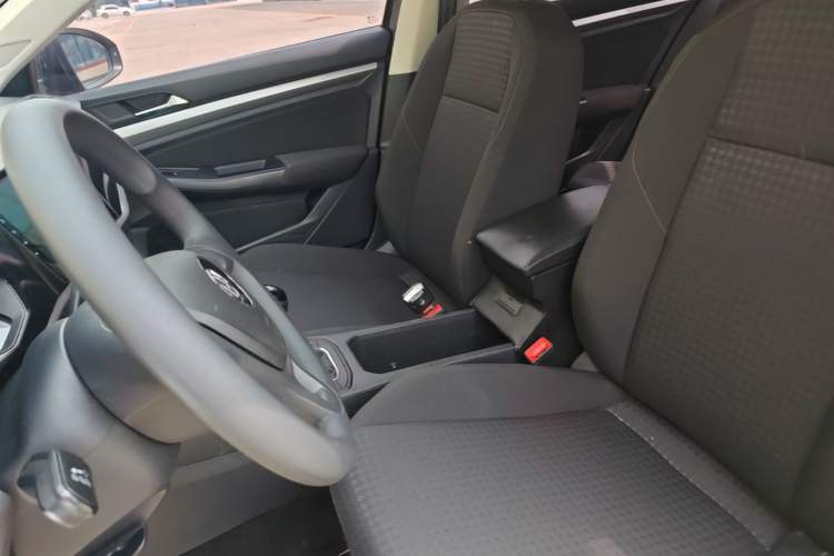 Used Volkswagen Bora 2019 1.5L Manual Fashion Edition Left Front Seat
