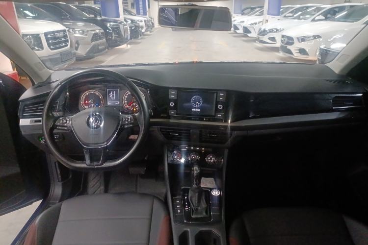 Used Volkswagen Bora 2019 Revised Version 1.5L Automatic Comfort Edition China VI Standard Center Console