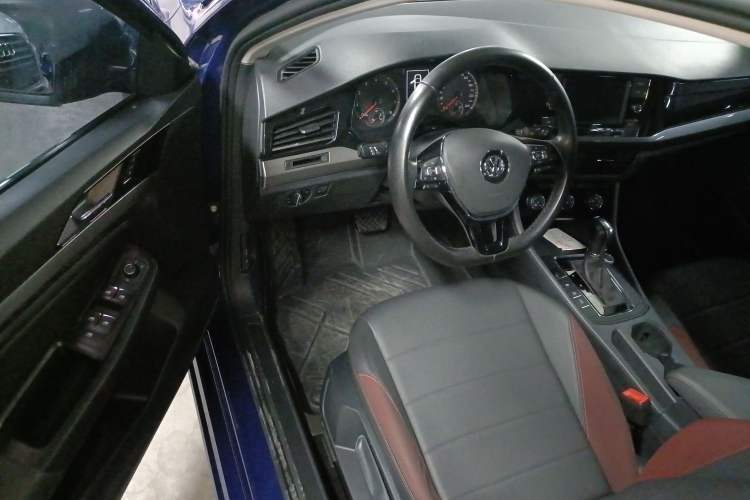 Used Volkswagen Bora 2019 Revised Version 1.5L Automatic Comfort Edition China VI Standard Driver Seat