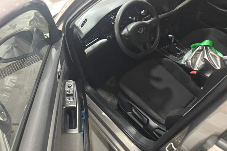 Used Volkswagen Bora 2019 Revised Version 1.5L Automatic Fashionable Style China VI Driver Seat