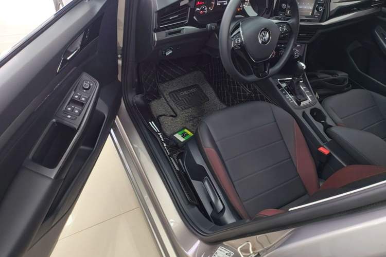 Used Volkswagen Bora 2019 Revised Version 1.5L Automatic Comfort Edition China VI Standard Driver Seat