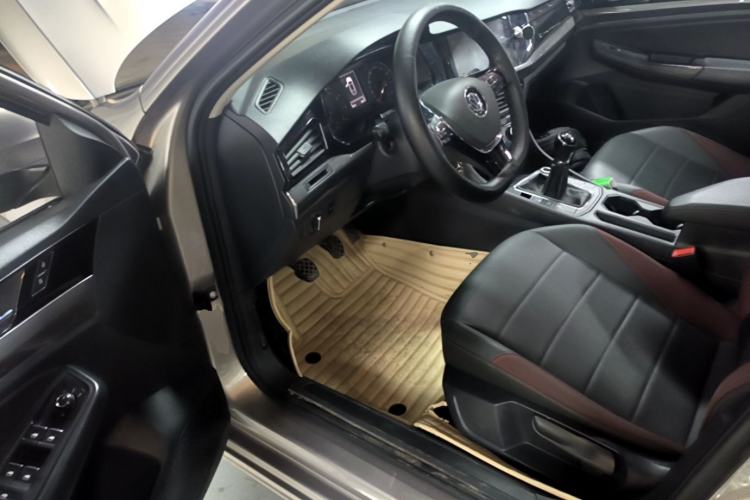 Used Volkswagen Bora 2019 1.5L Manual Comfort Version Driver Seat