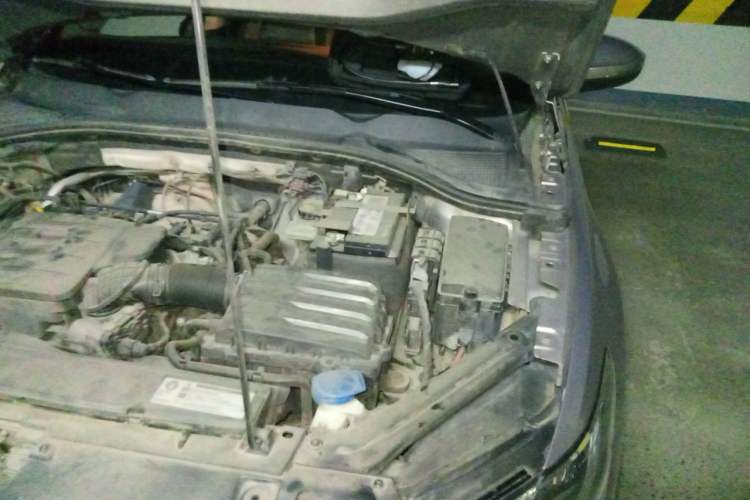 Used Volkswagen Bora 2019 1.5L Manual Fashion Edition Engine Bay Left