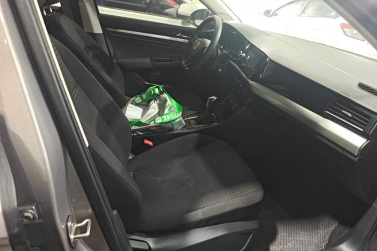 Used Volkswagen Bora 2019 Revised Version 1.5L Automatic Fashionable Style China VI Right Front Seat