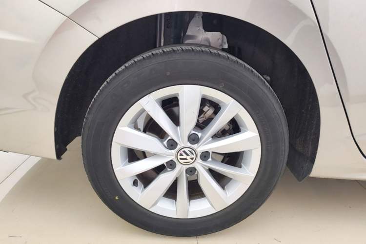 Used Volkswagen Bora 2019 Revised Version 1.5L Automatic Comfort Edition China VI Standard Right Rear Wheel Hub