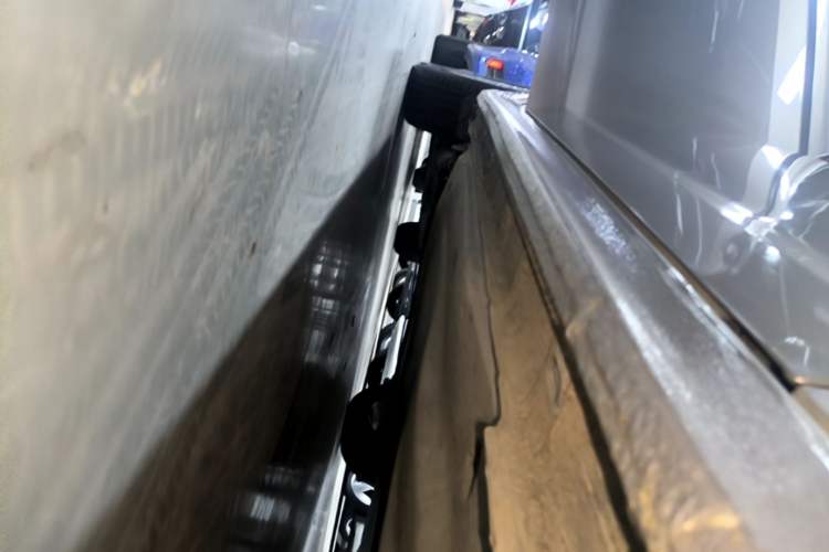 Used Volkswagen Bora 2019 1.5L Manual Comfort Version Right Side Sill