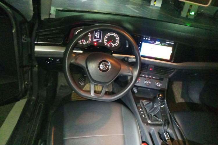 Used Volkswagen Bora 2019 1.5L Manual Fashion Edition Steering Wheel