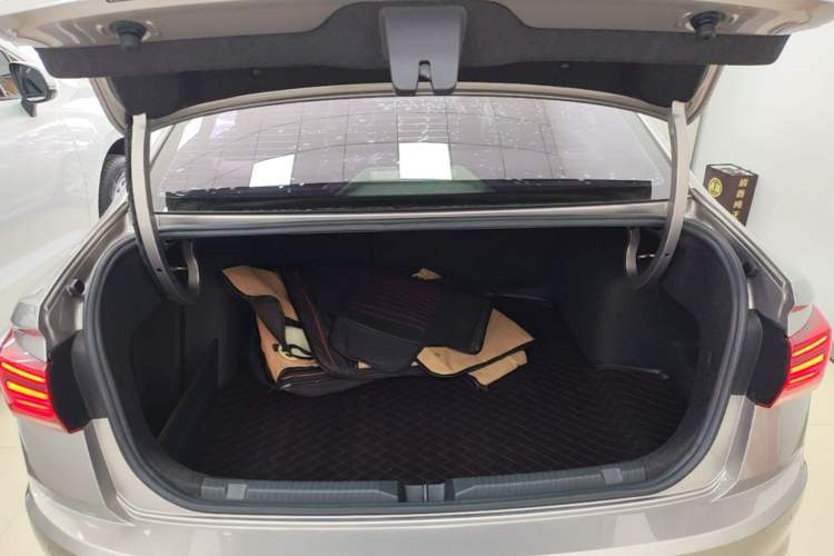 Used Volkswagen Bora 2019 Revised Version 1.5L Automatic Comfort Edition China VI Standard Trunk